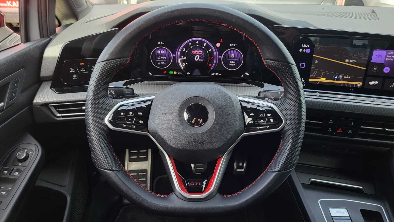 Volkswagen Golf - zdjęcie 17