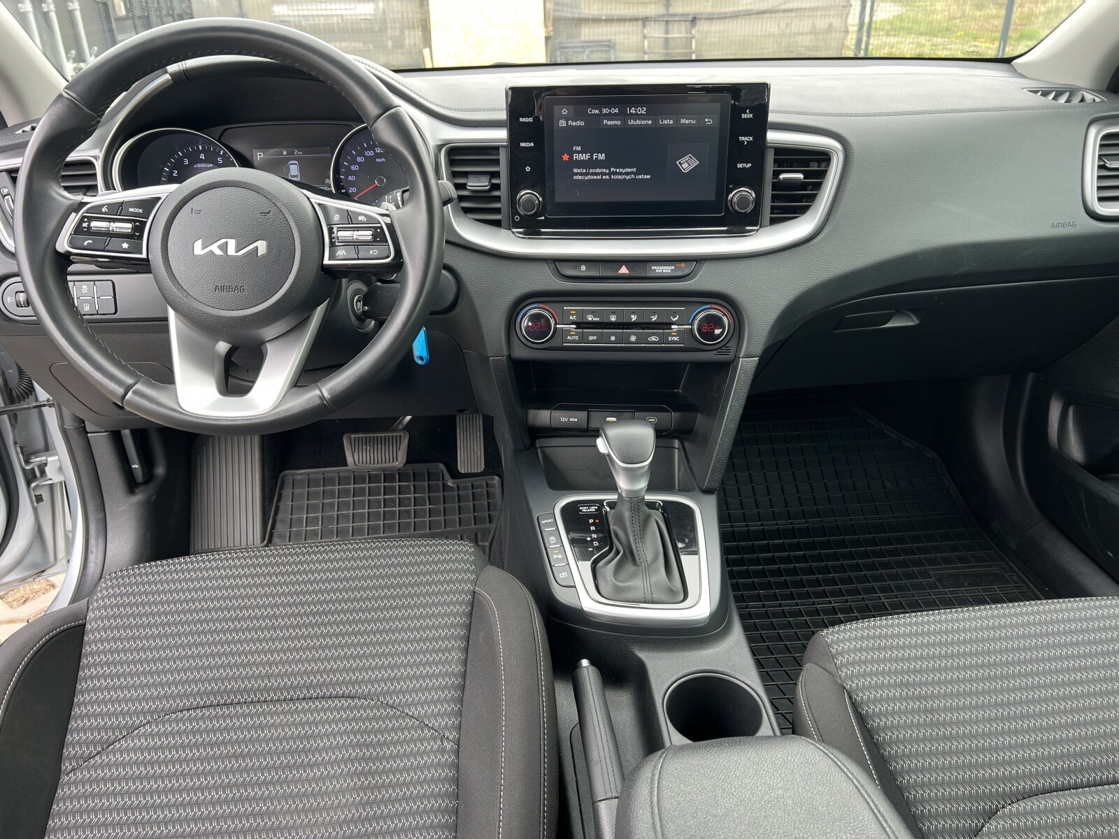 Kia Ceed - zdjęcie 9