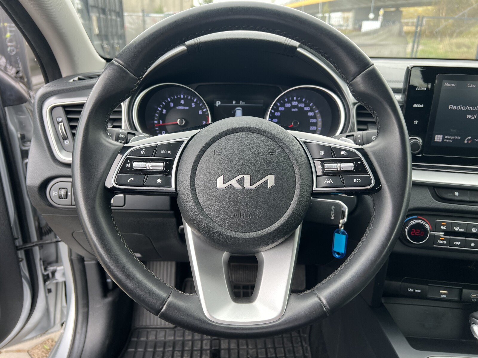 Kia Ceed - zdjęcie 17