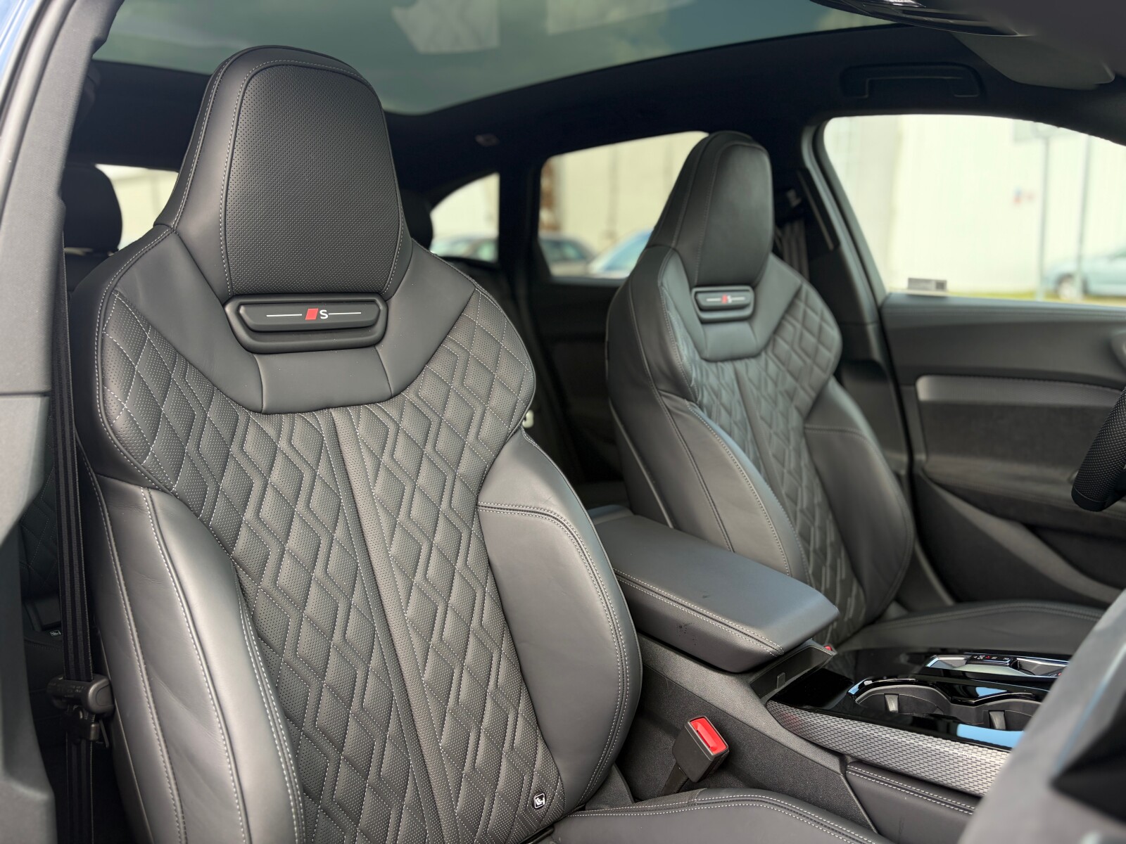 Audi S5 Avant - zdjęcie 18