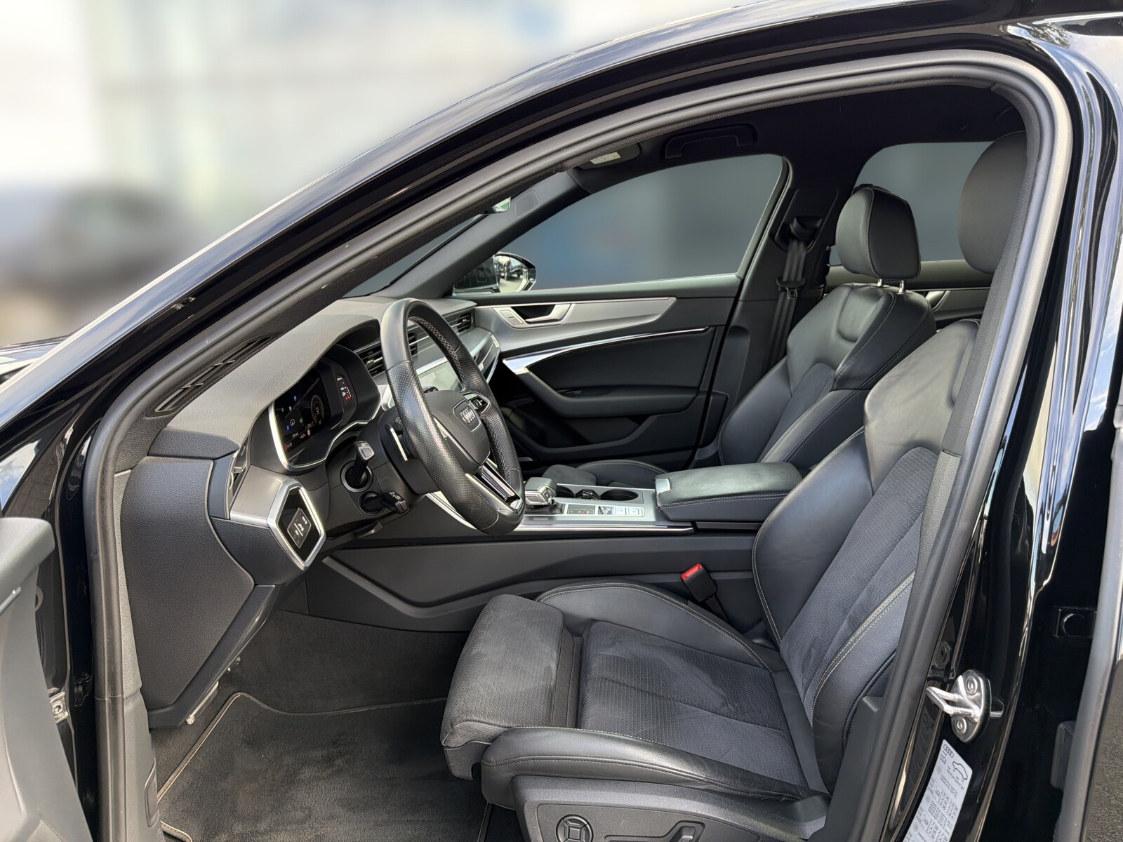 Audi A6 Avant - zdjęcie 11