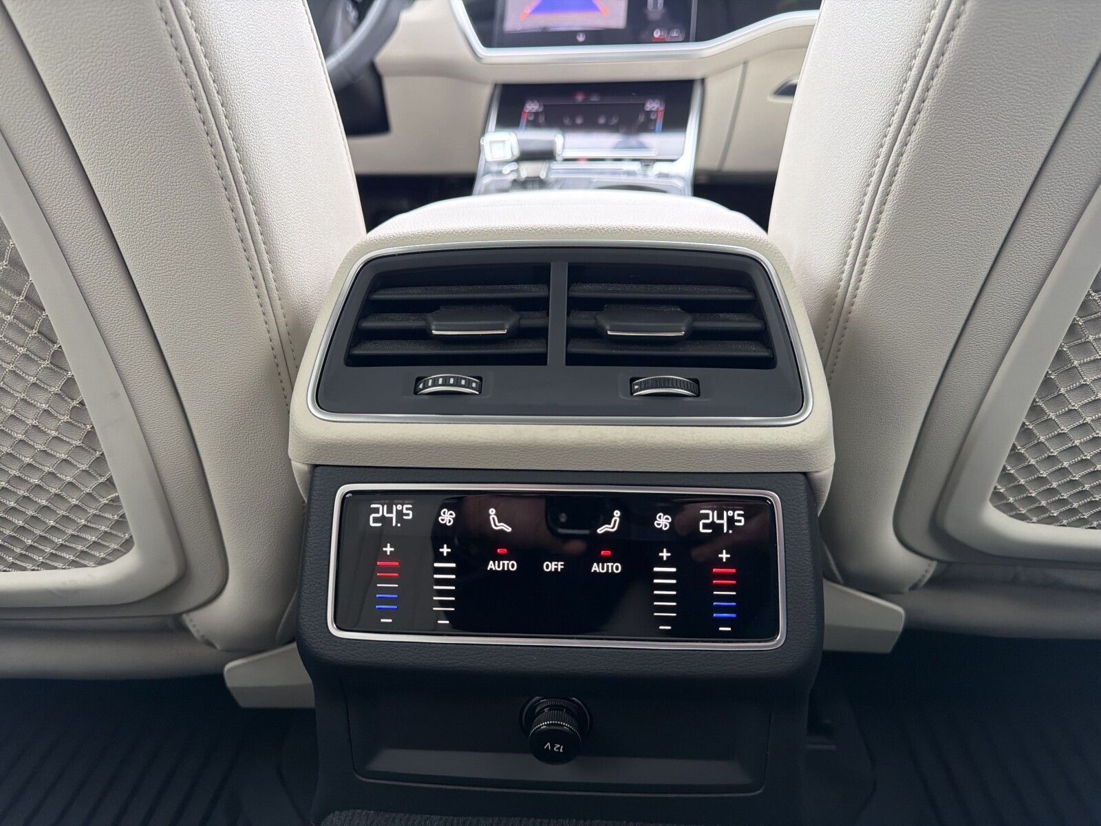 Audi A6 Avant - zdjęcie 22