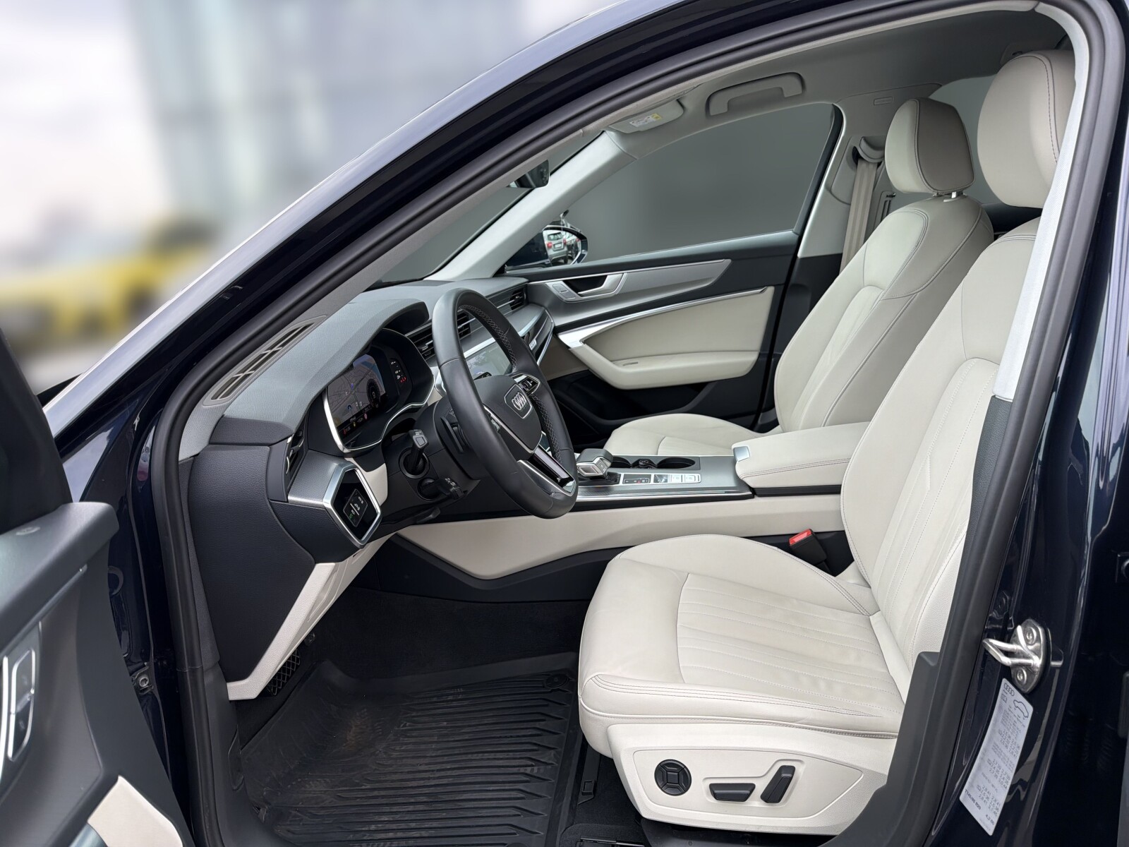 Audi A6 Avant - zdjęcie 11