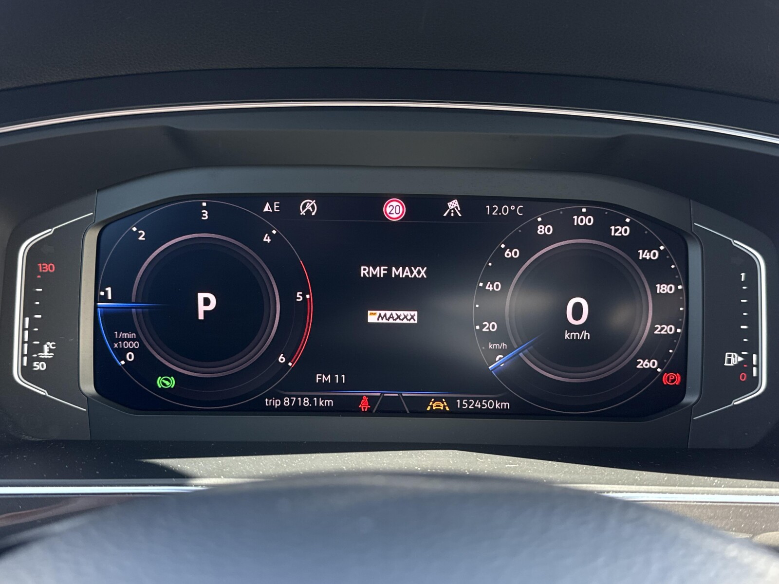 Volkswagen Tiguan Allspace - zdjęcie 19