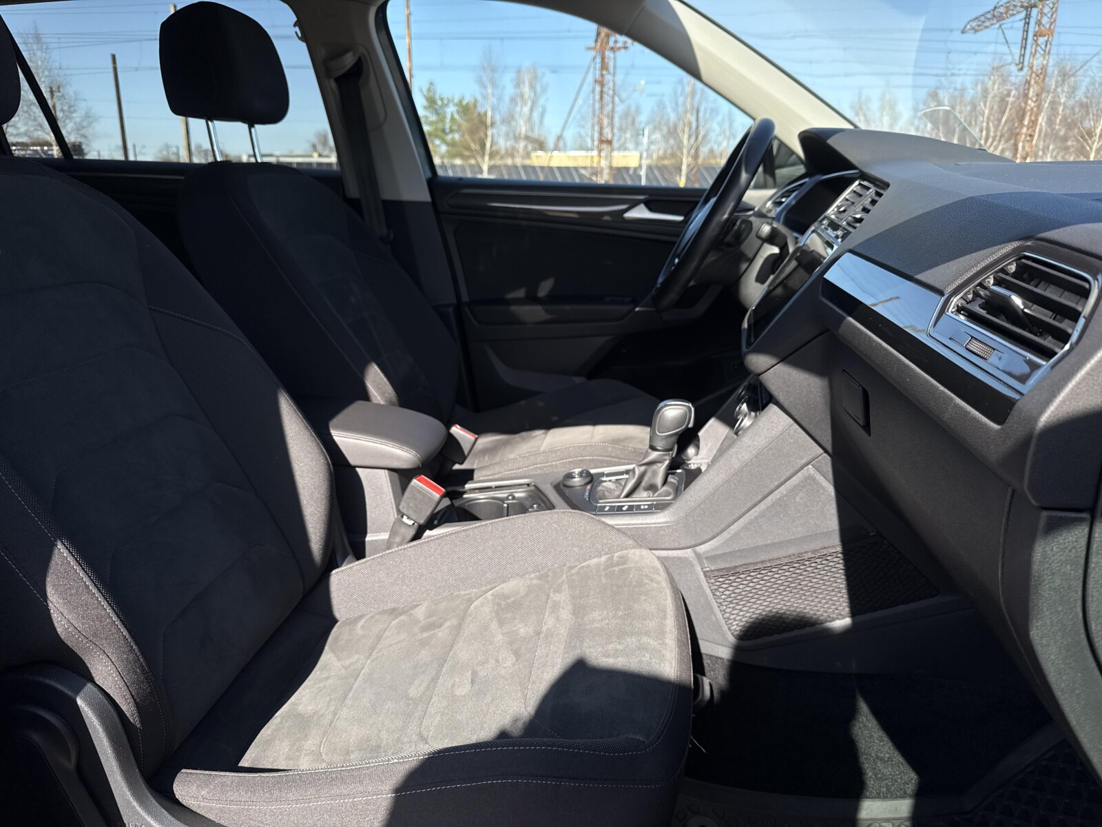 Volkswagen Tiguan Allspace - zdjęcie 14