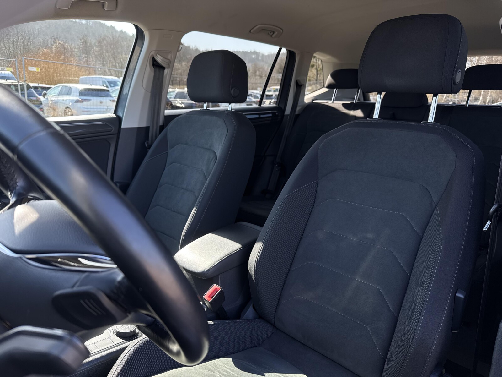 Volkswagen Tiguan Allspace - zdjęcie 13