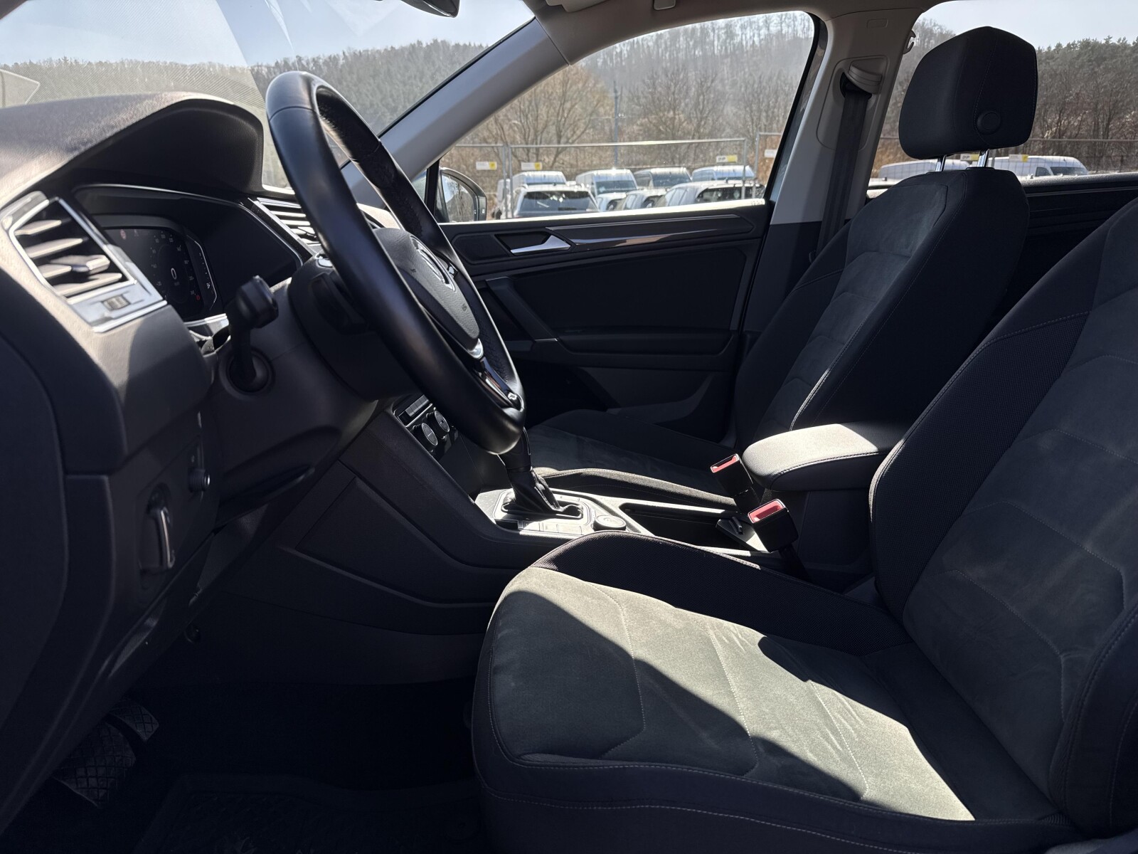 Volkswagen Tiguan Allspace - zdjęcie 12