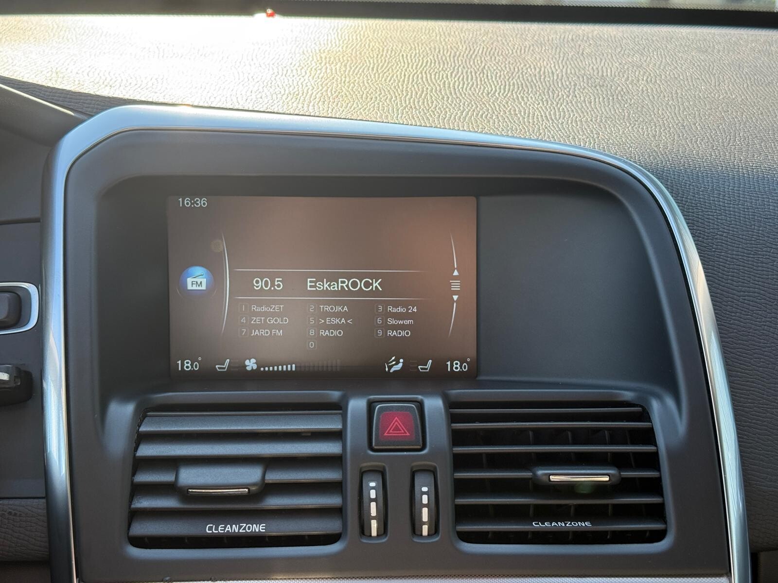 Volvo XC 60 - zdjęcie 20