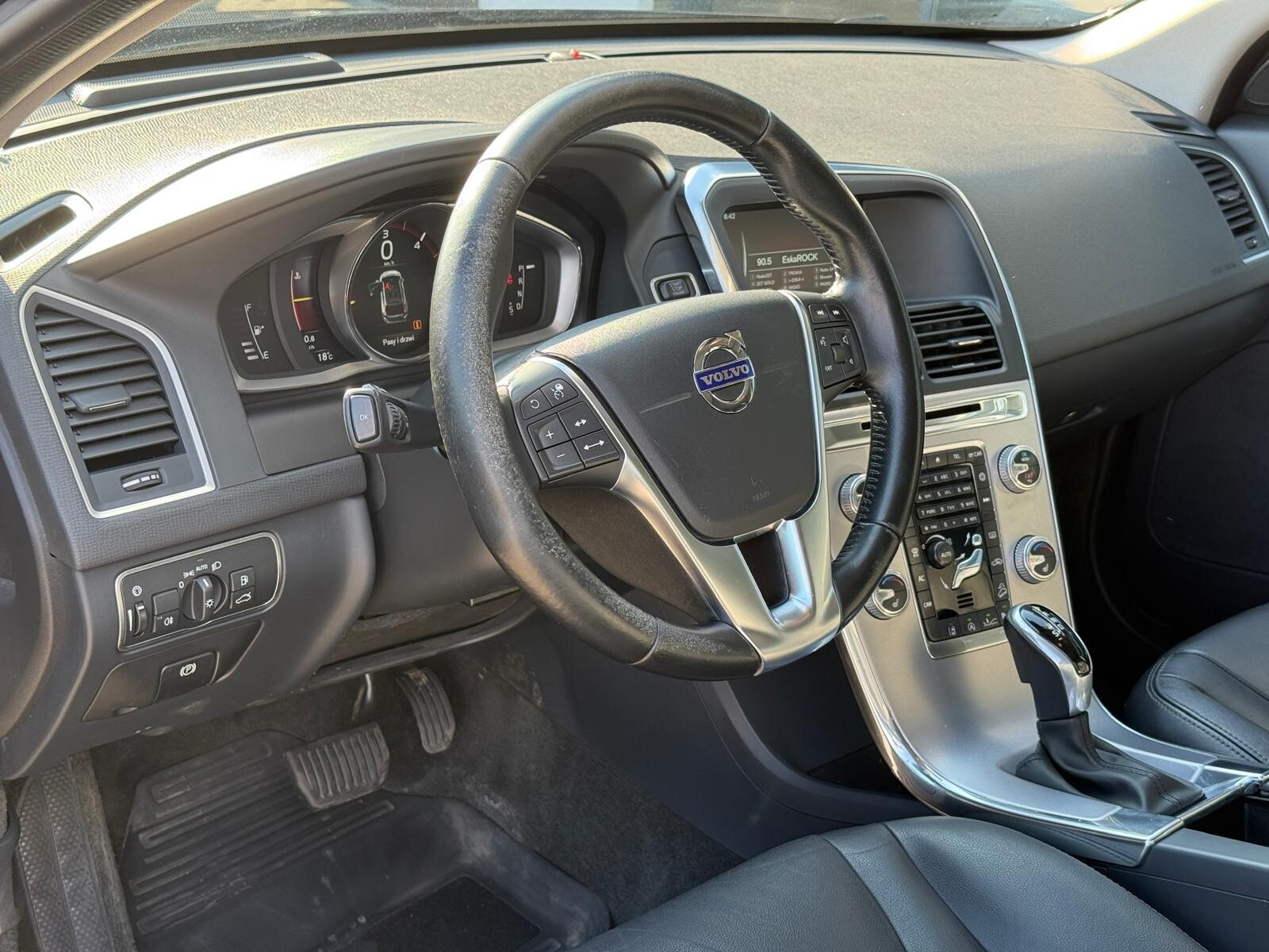 Volvo XC 60 - zdjęcie 9