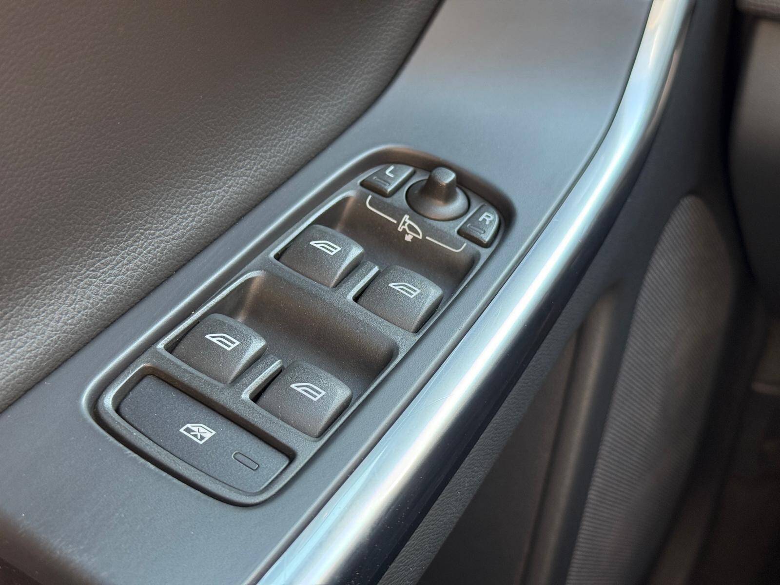 Volvo XC 60 - zdjęcie 27