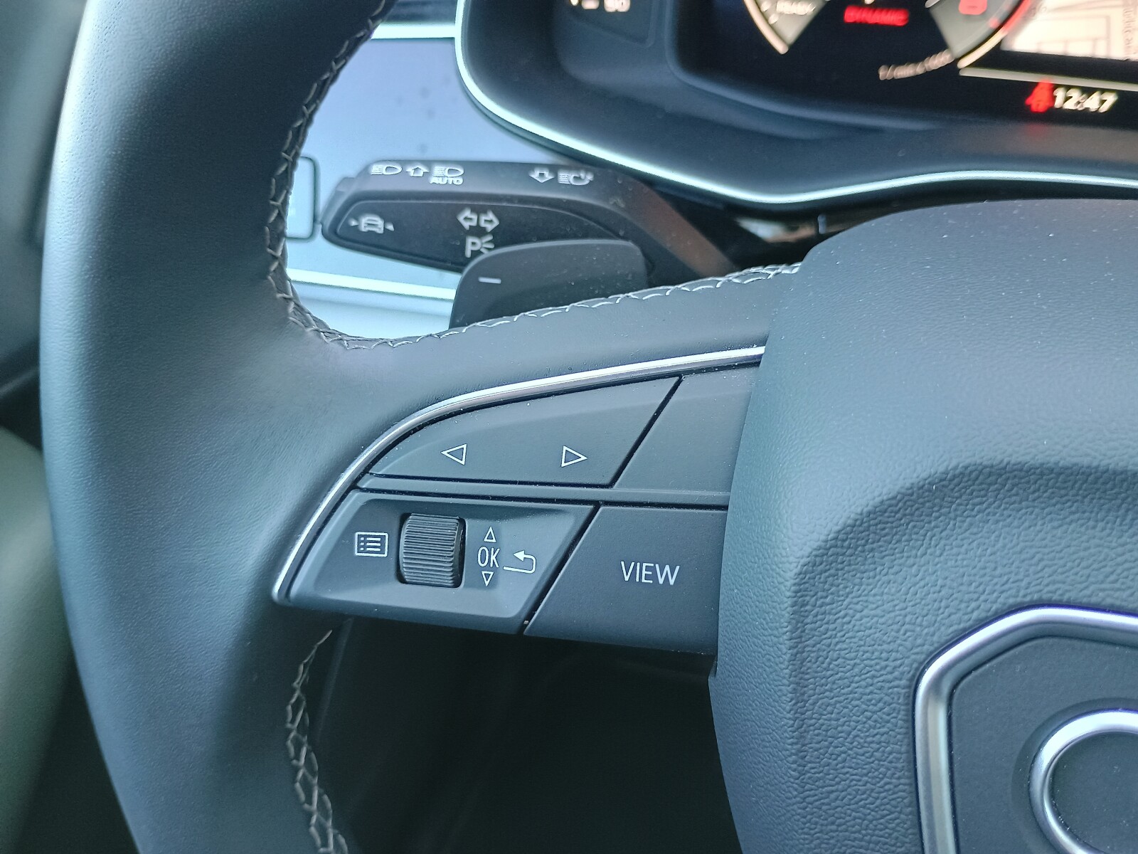Audi Q7 - zdjęcie 25