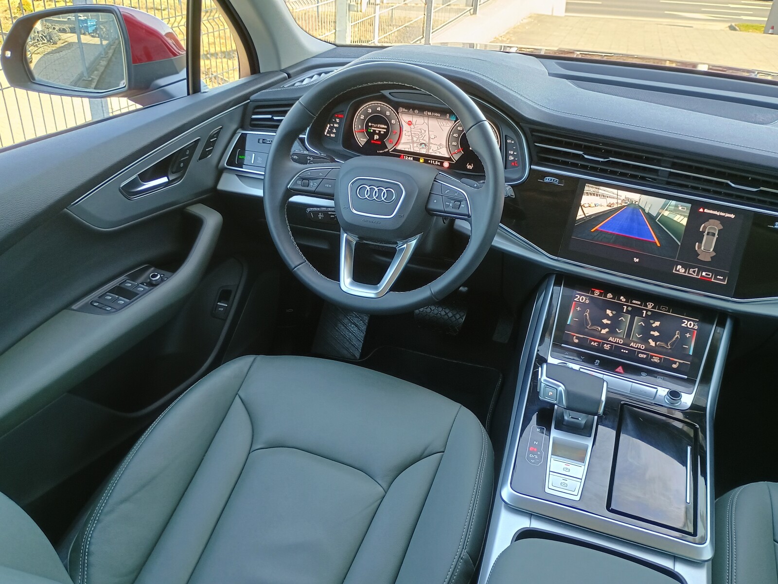 Audi Q7 - zdjęcie 15