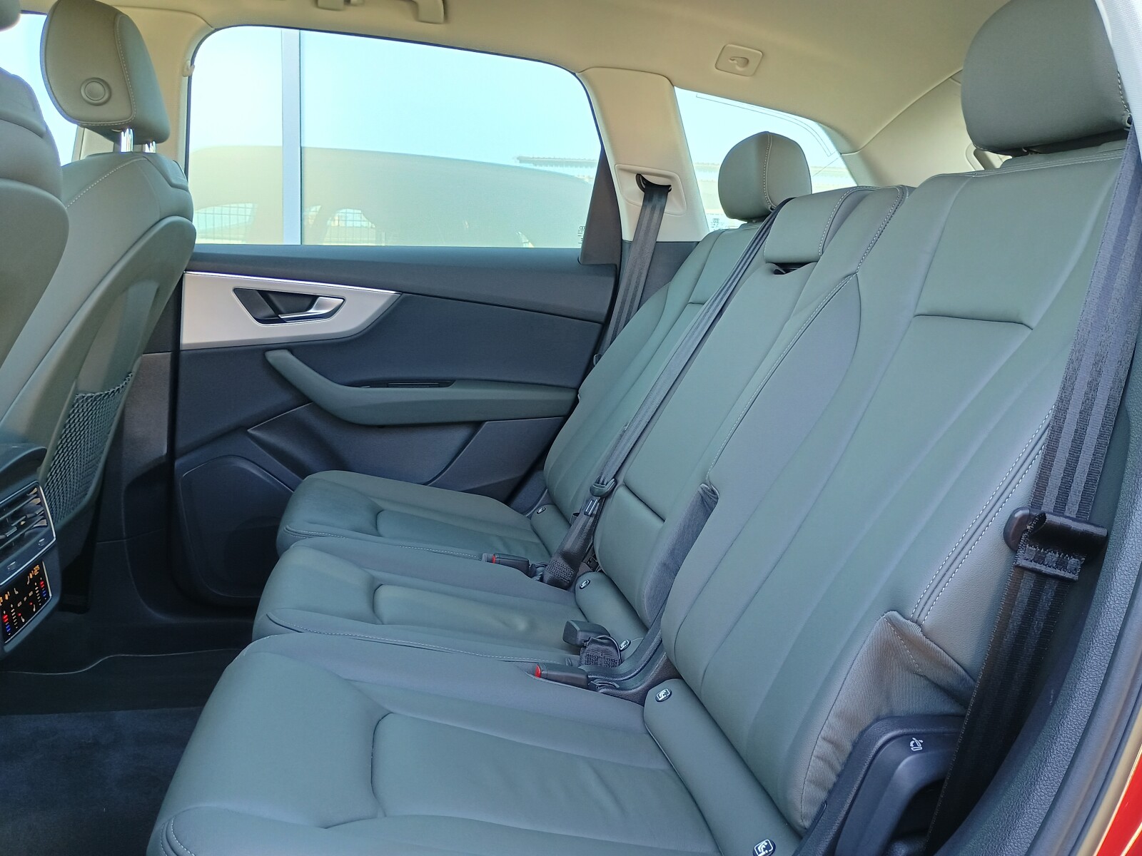 Audi Q7 - zdjęcie 13