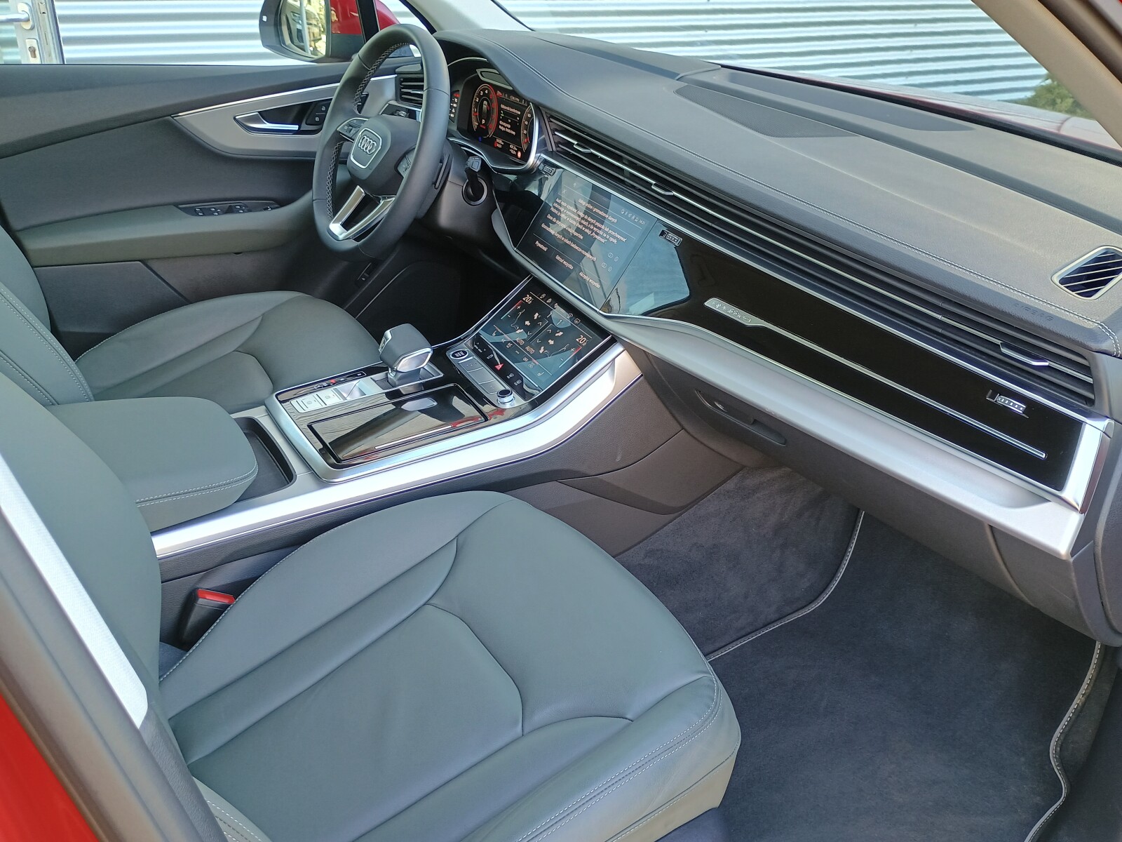 Audi Q7 - zdjęcie 23