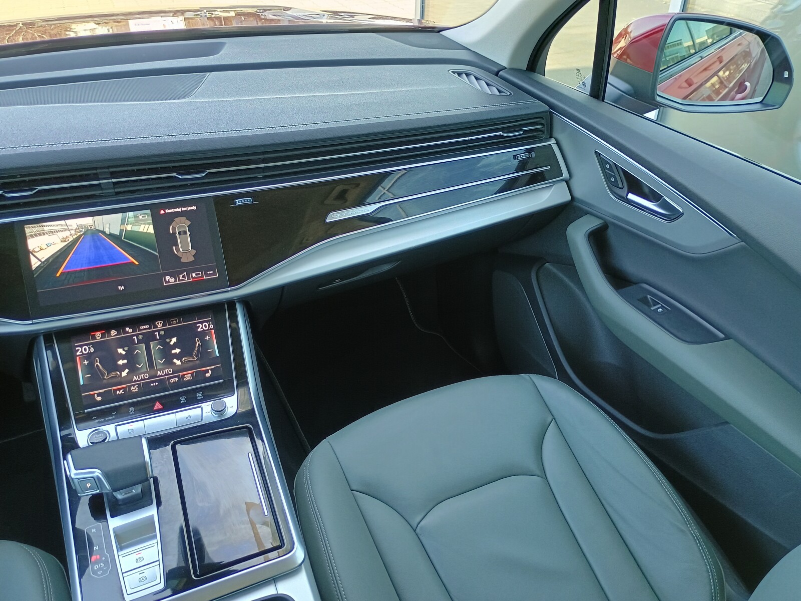 Audi Q7 - zdjęcie 17