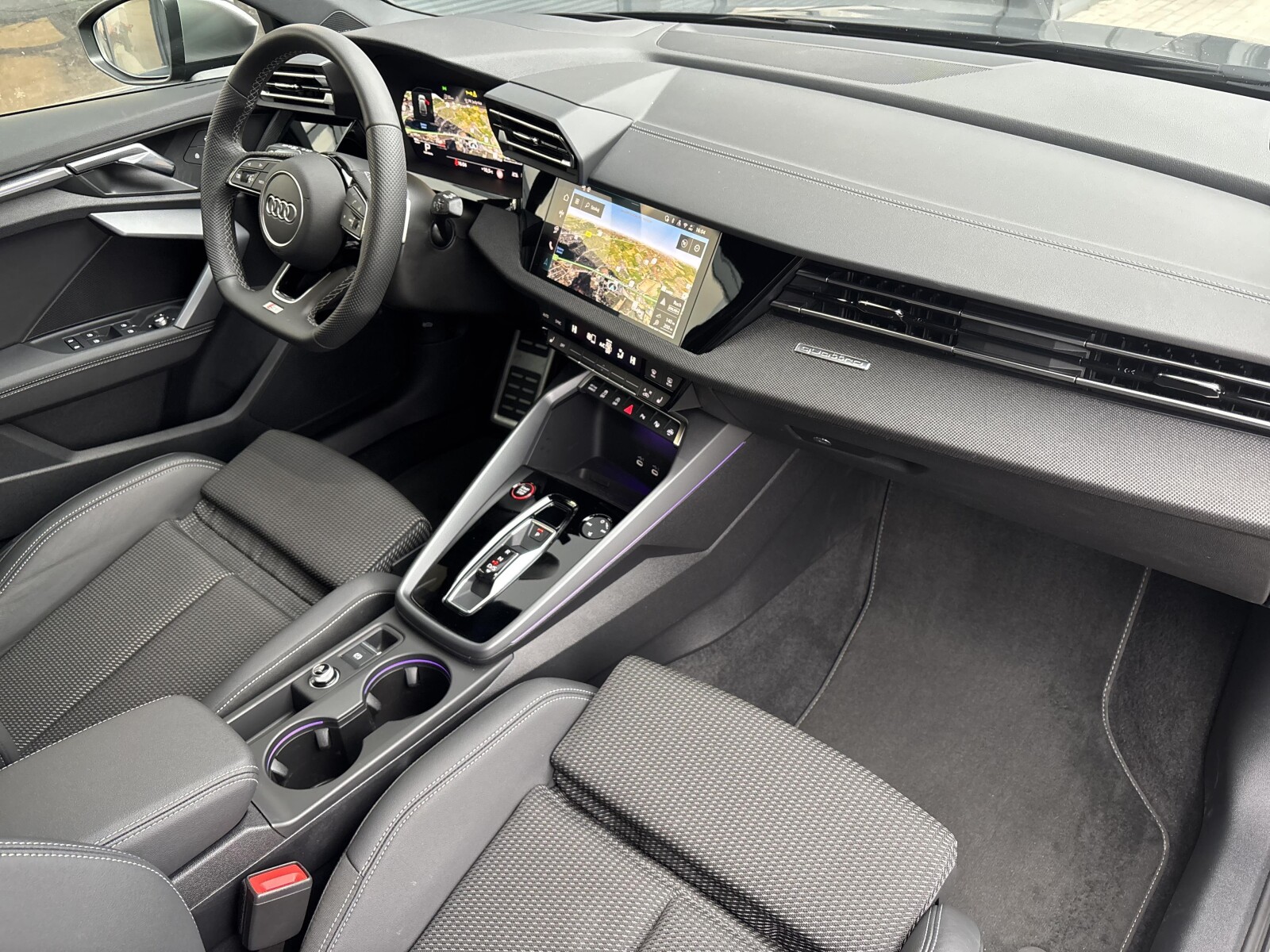 Audi S3 Sportback - zdjęcie 26