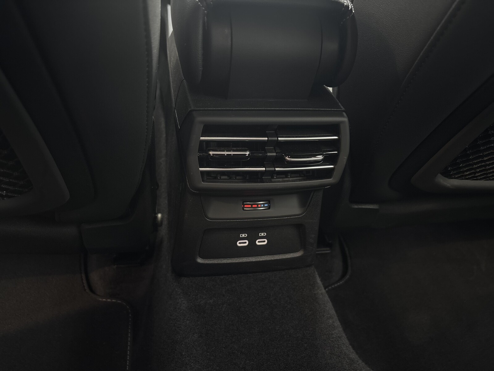 Audi S3 Sportback - zdjęcie 24