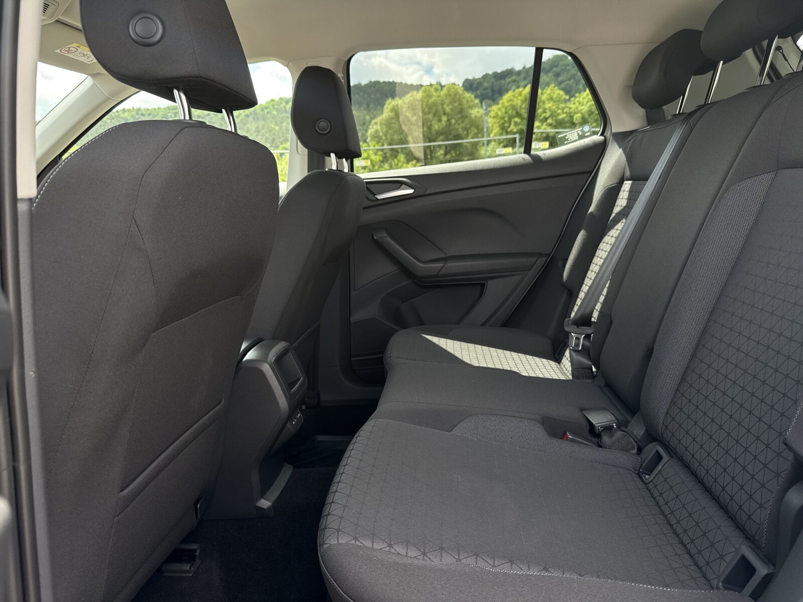 Volkswagen T-Cross - zdjęcie 27