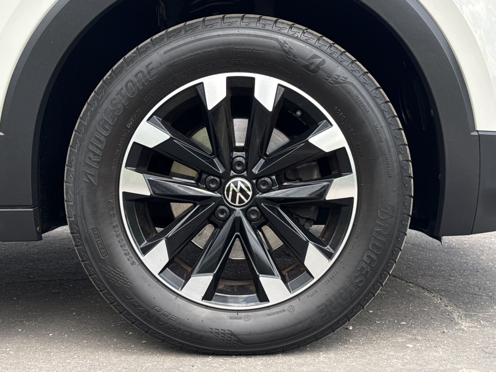 Volkswagen T-Cross - zdjęcie 31