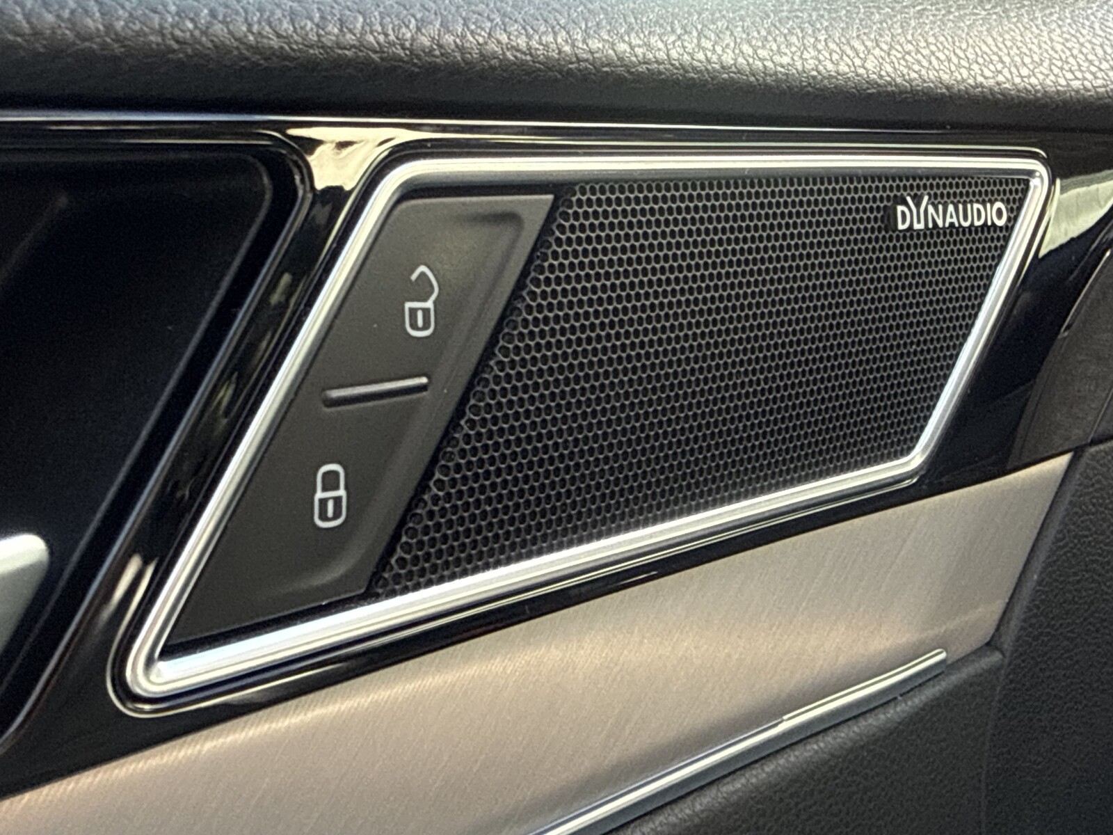 Volkswagen Arteon - zdjęcie 13