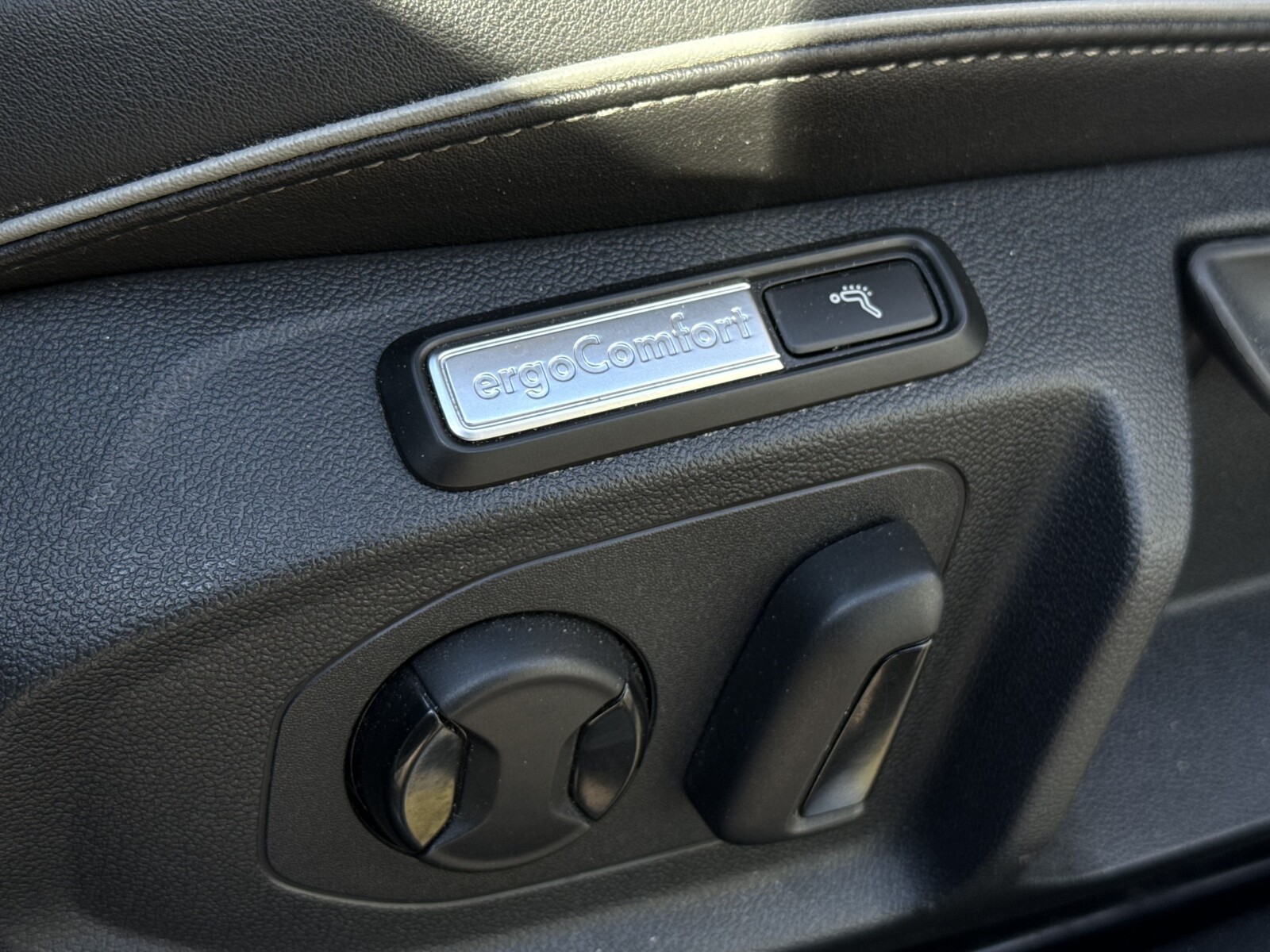 Volkswagen Arteon - zdjęcie 15
