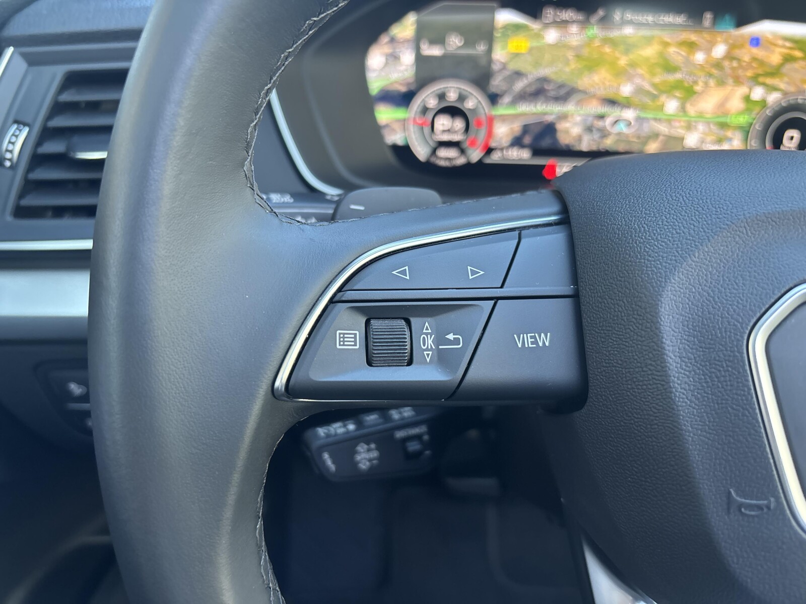 Audi Q5 Sportback - zdjęcie 13