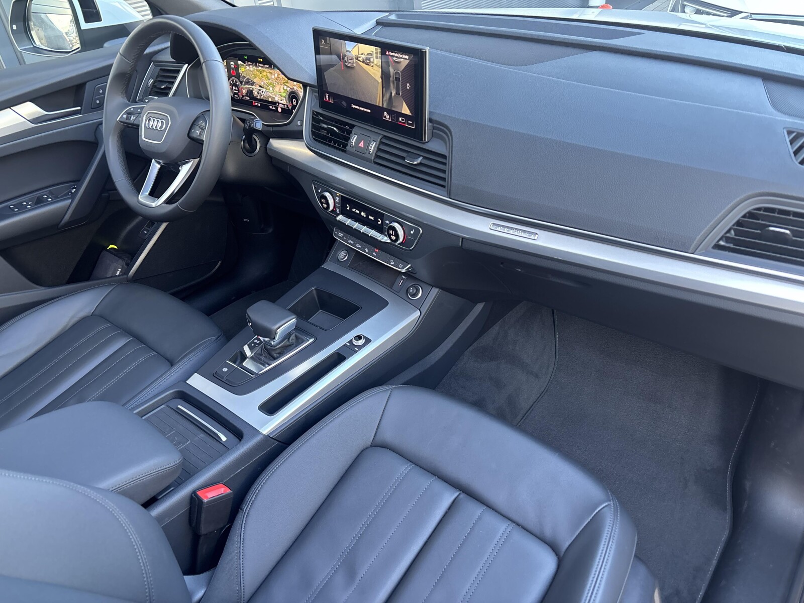 Audi Q5 Sportback - zdjęcie 29