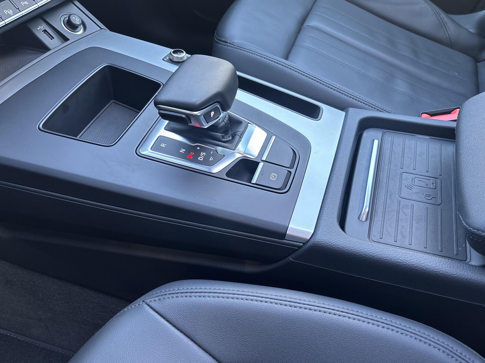 Audi Q5 Sportback - zdjęcie 18