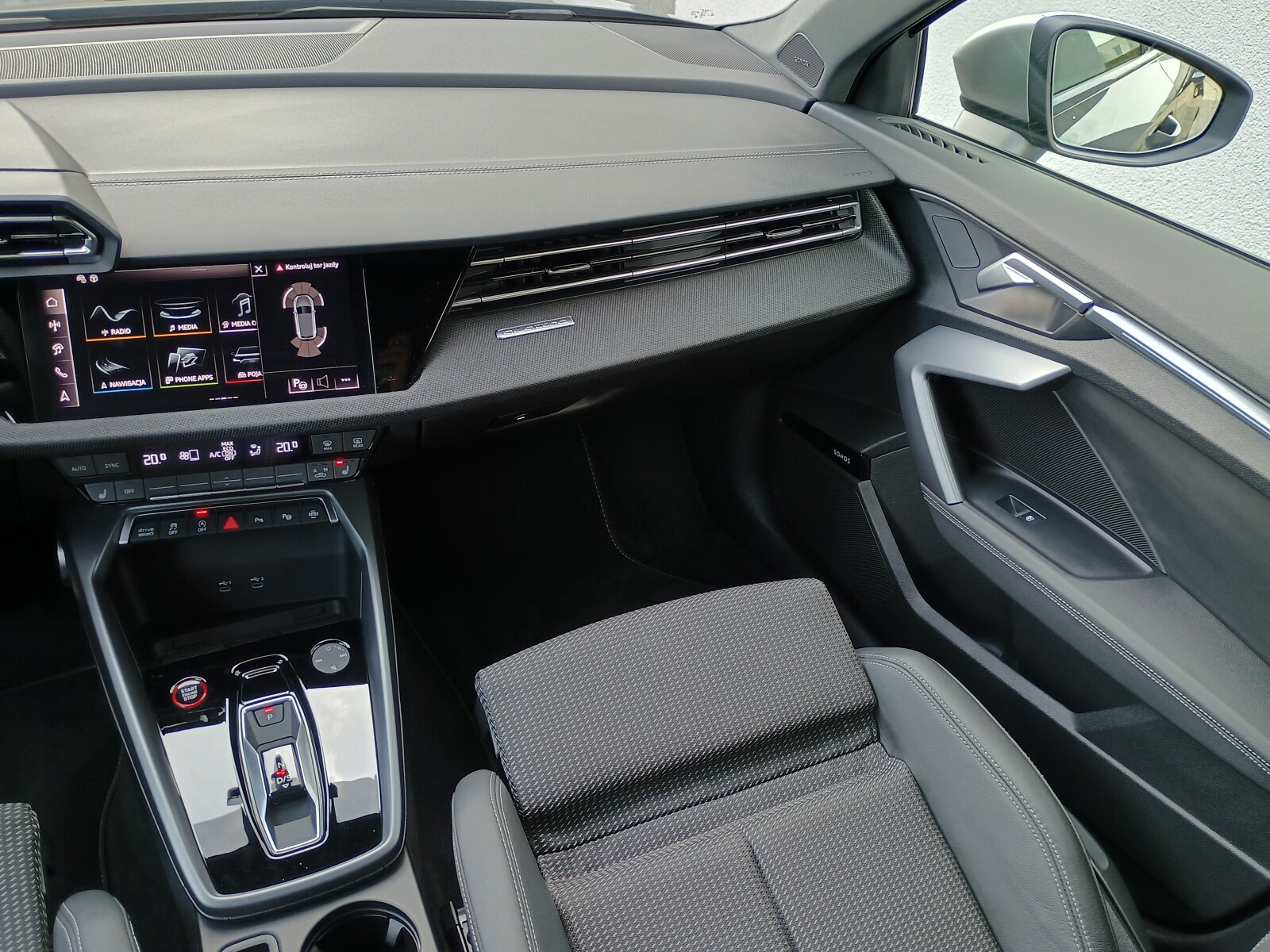 Audi S3 Sportback - zdjęcie 15