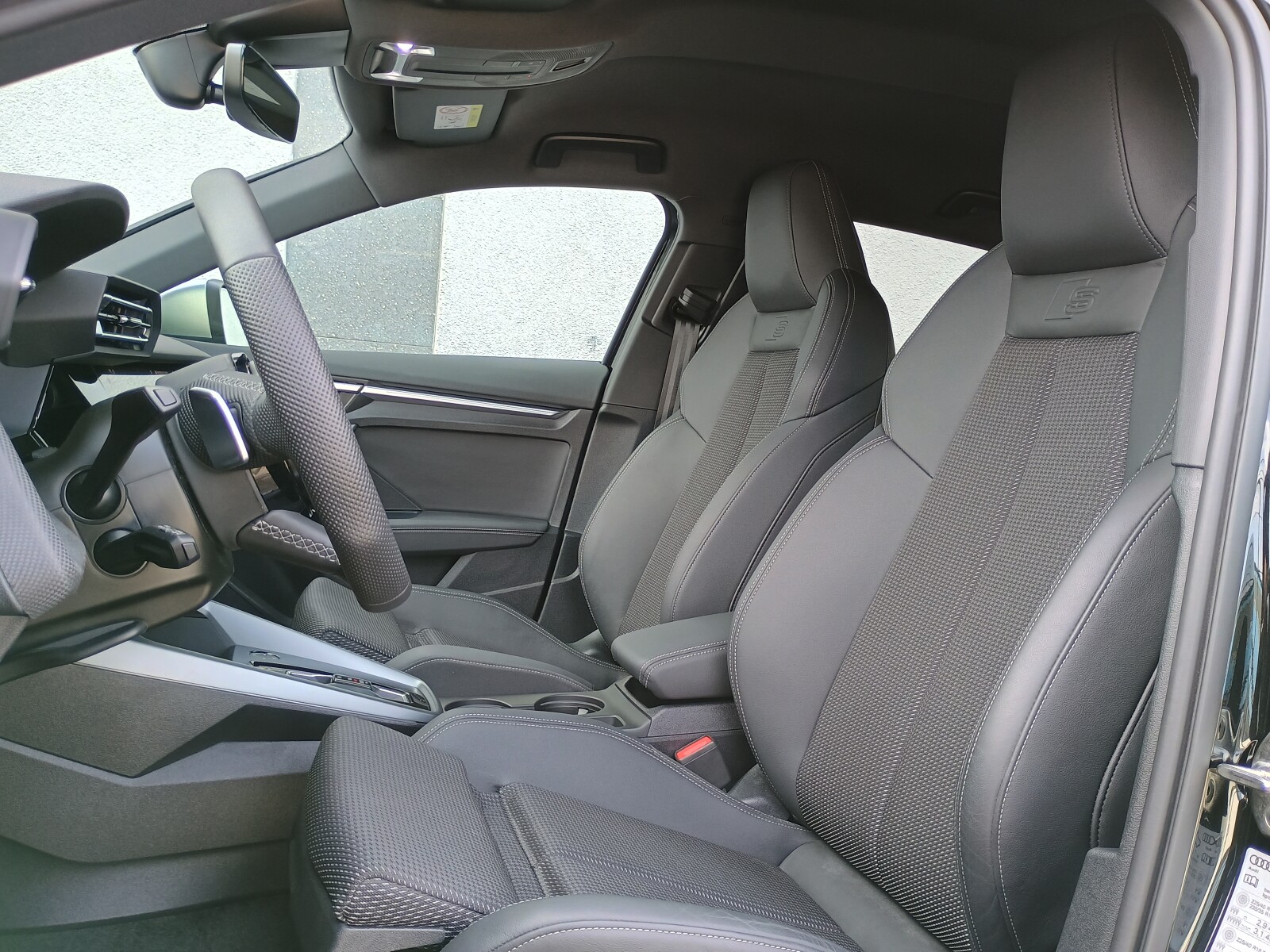 Audi S3 Sportback - zdjęcie 22