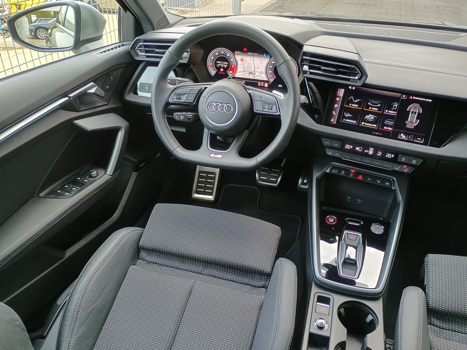 Audi S3 Sportback - zdjęcie 13