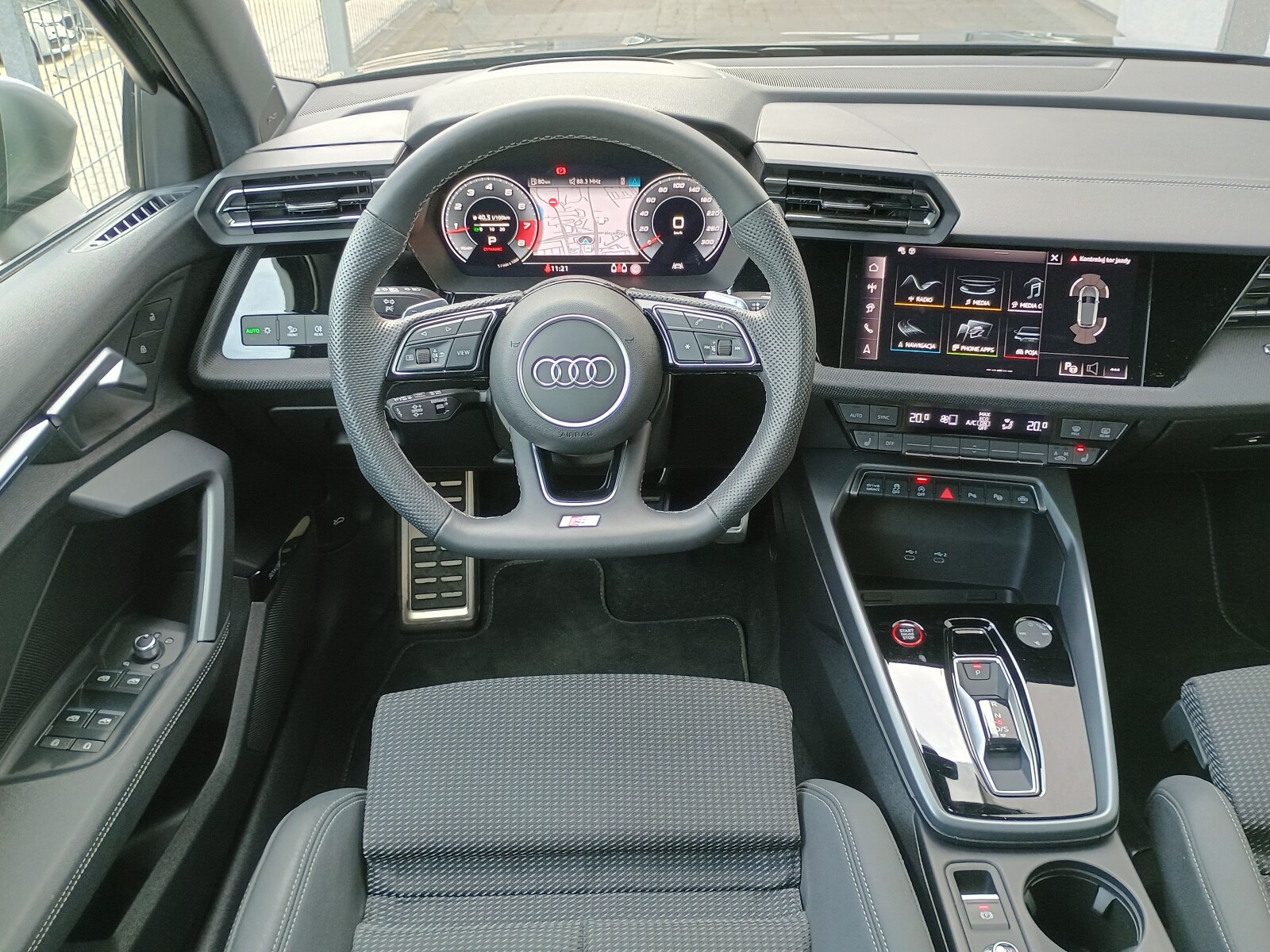 Audi S3 Sportback - zdjęcie 16