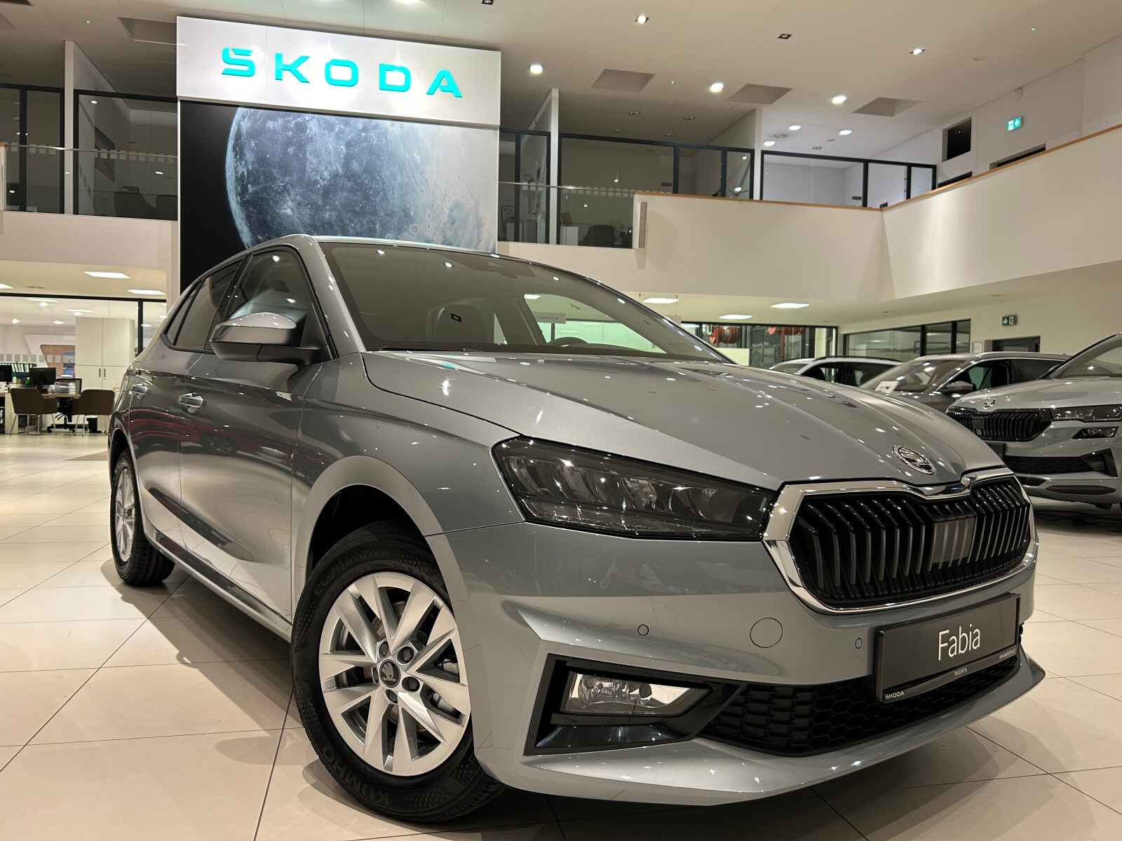 115KM •Kamera •Digital • SmartLink • Czujniki P/T • Tempomat• Full LED