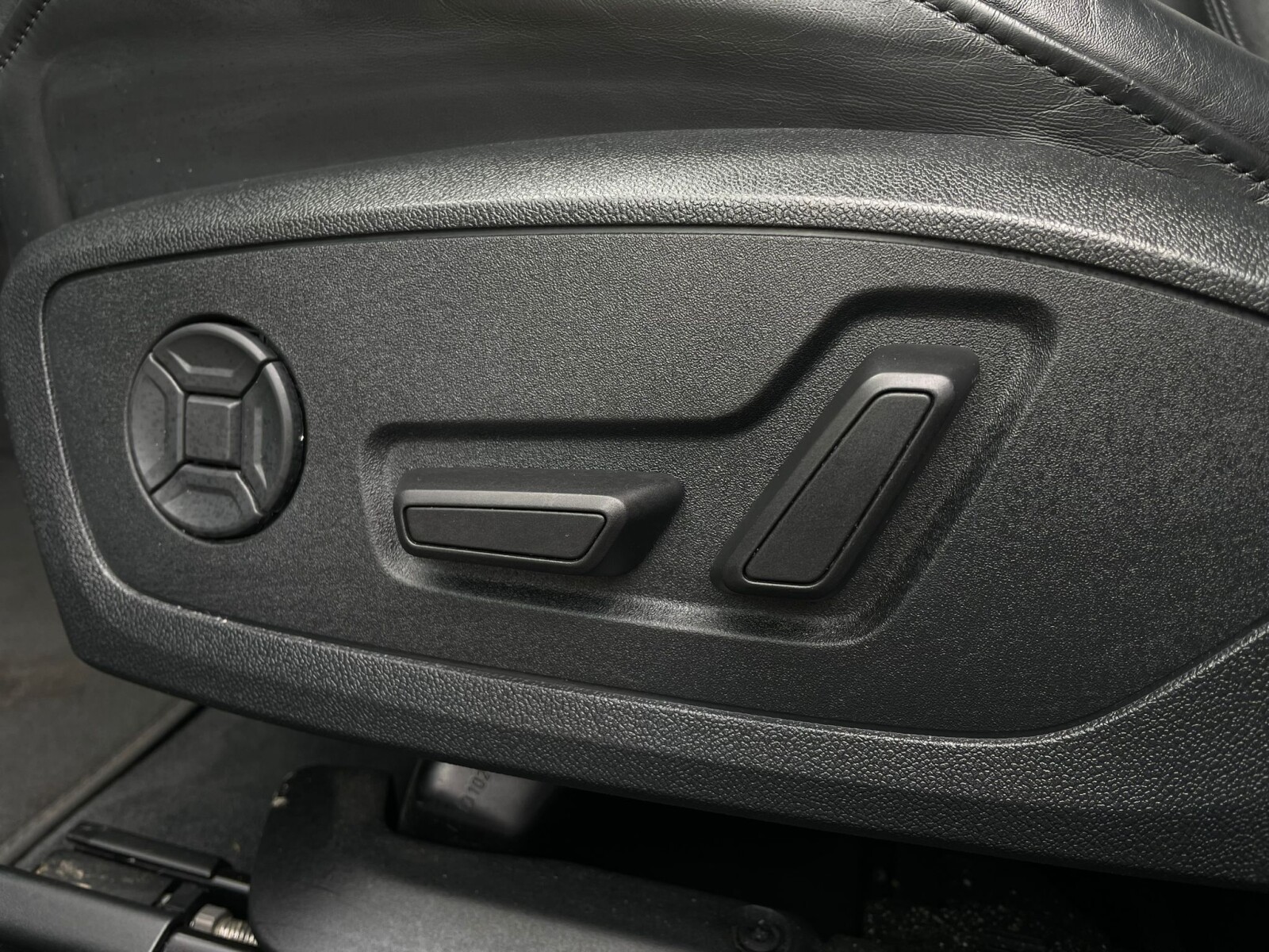 Audi A6 Avant - zdjęcie 20