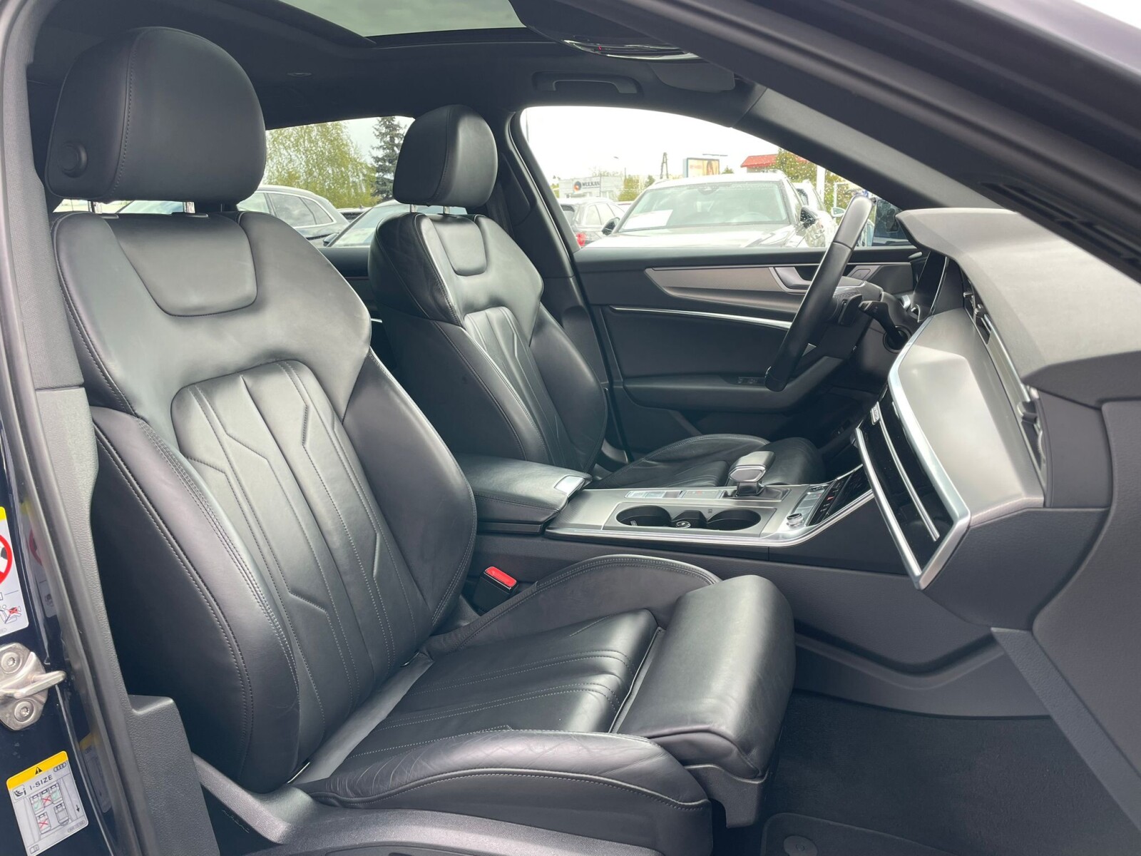 Audi A6 Avant - zdjęcie 23