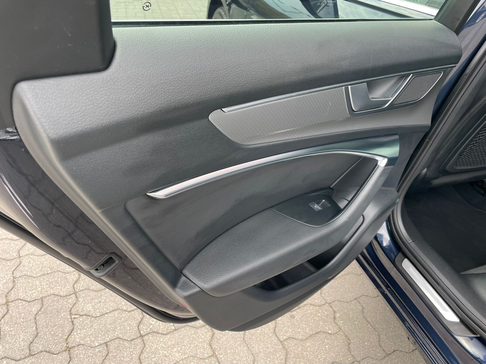 Audi A6 Avant - zdjęcie 10