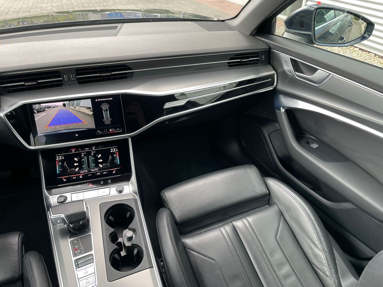 Audi A6 Avant - zdjęcie 16