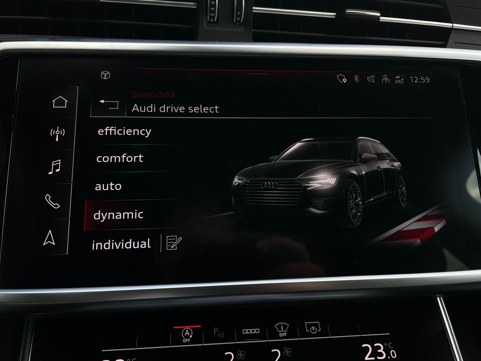 Audi A6 Avant - zdjęcie 35