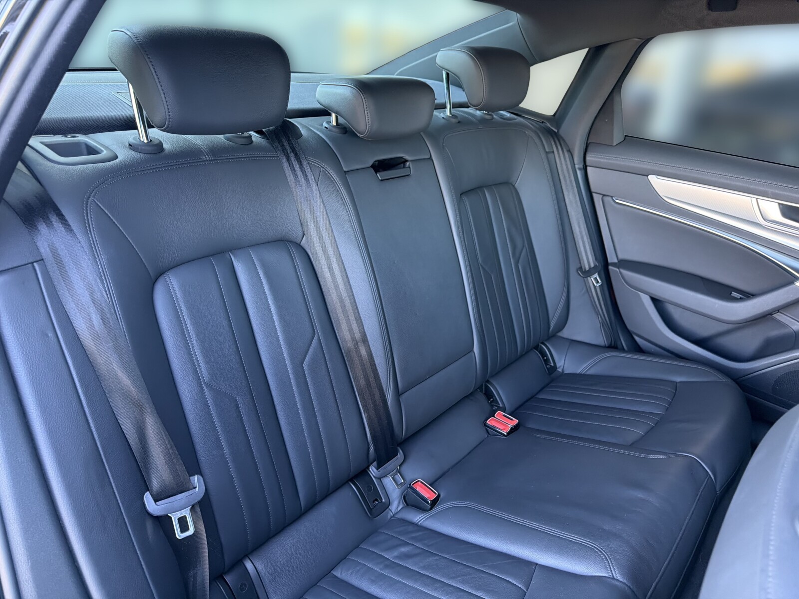 Audi A6 Limousine - zdjęcie 14