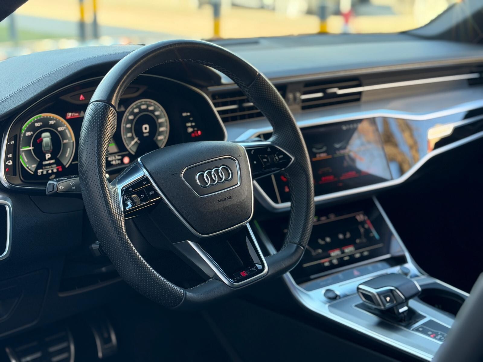 Audi A6 Avant - zdjęcie 14