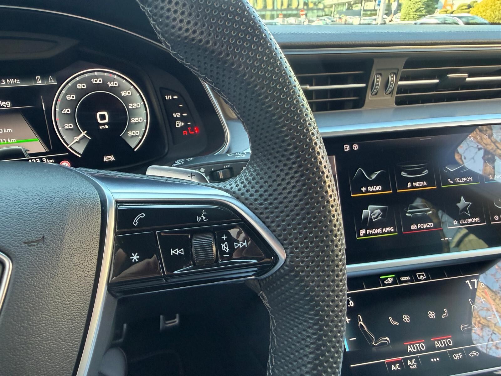 Audi A6 Avant - zdjęcie 28