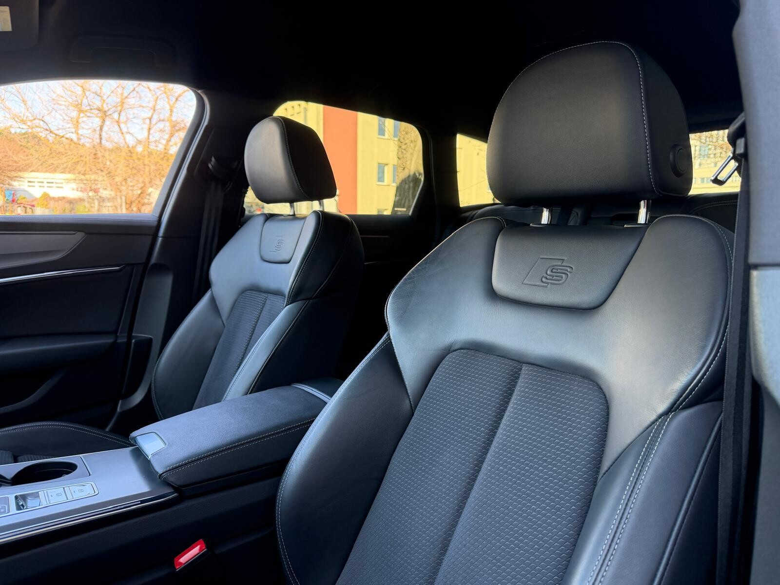 Audi A6 Avant - zdjęcie 15