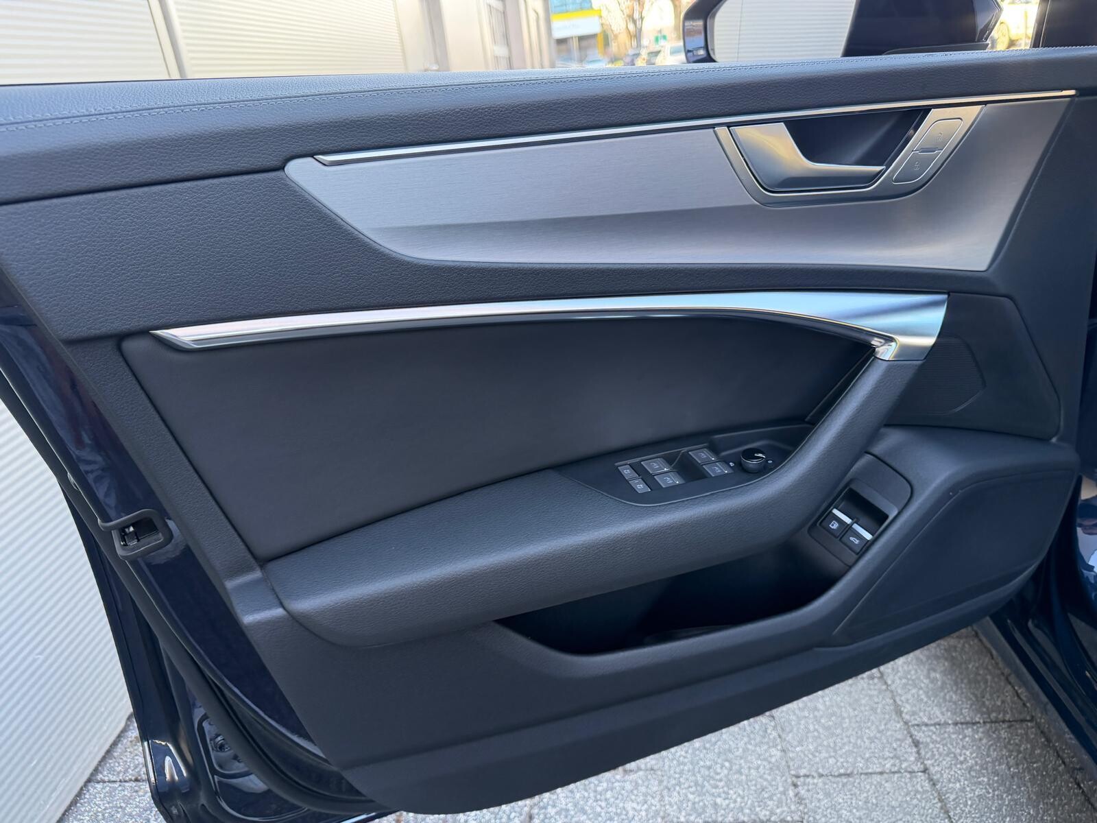 Audi A6 Avant - zdjęcie 16