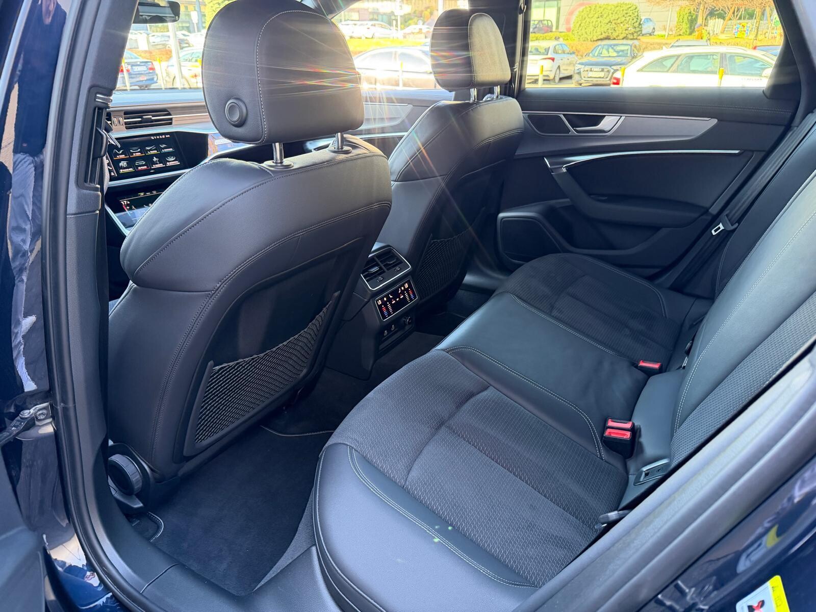Audi A6 Avant - zdjęcie 17