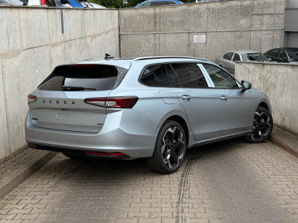 Combi Sportline 2.0 TSI 193 KM DSG 4x4 Hak+P.Climate+Torcular 19"