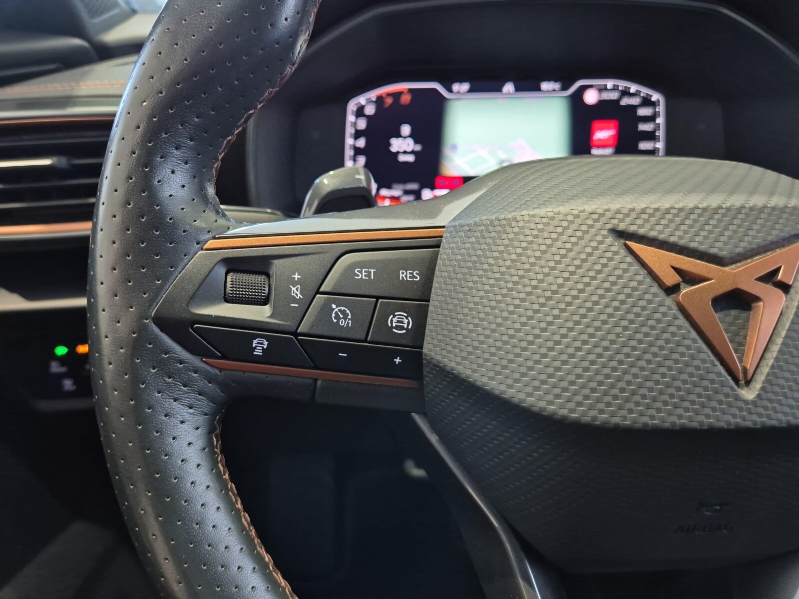 Cupra Formentor - zdjęcie 15