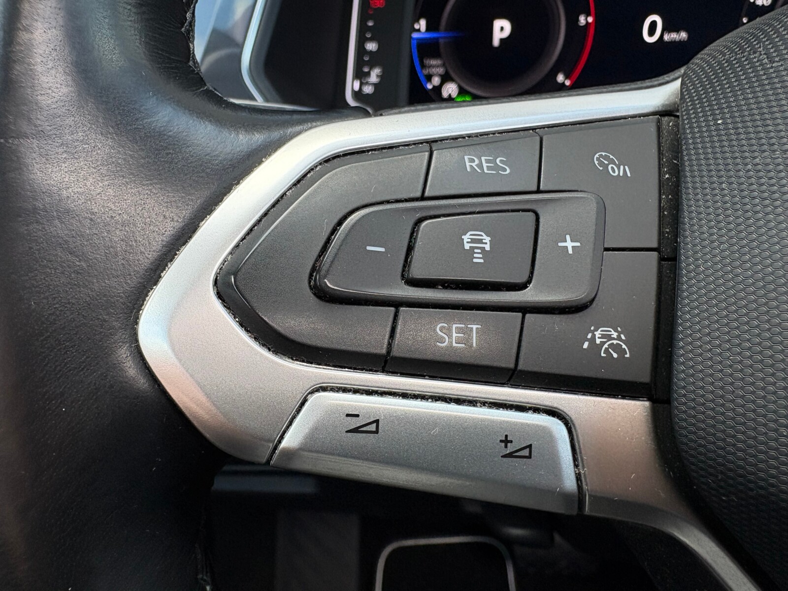 Volkswagen Tiguan Allspace - zdjęcie 26
