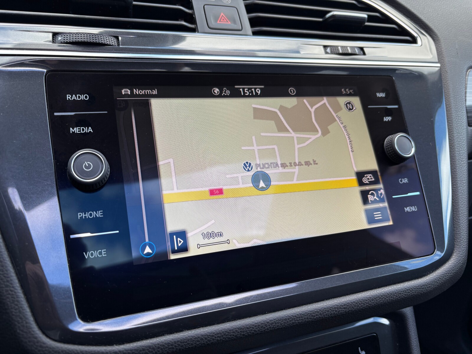 Volkswagen Tiguan Allspace - zdjęcie 37