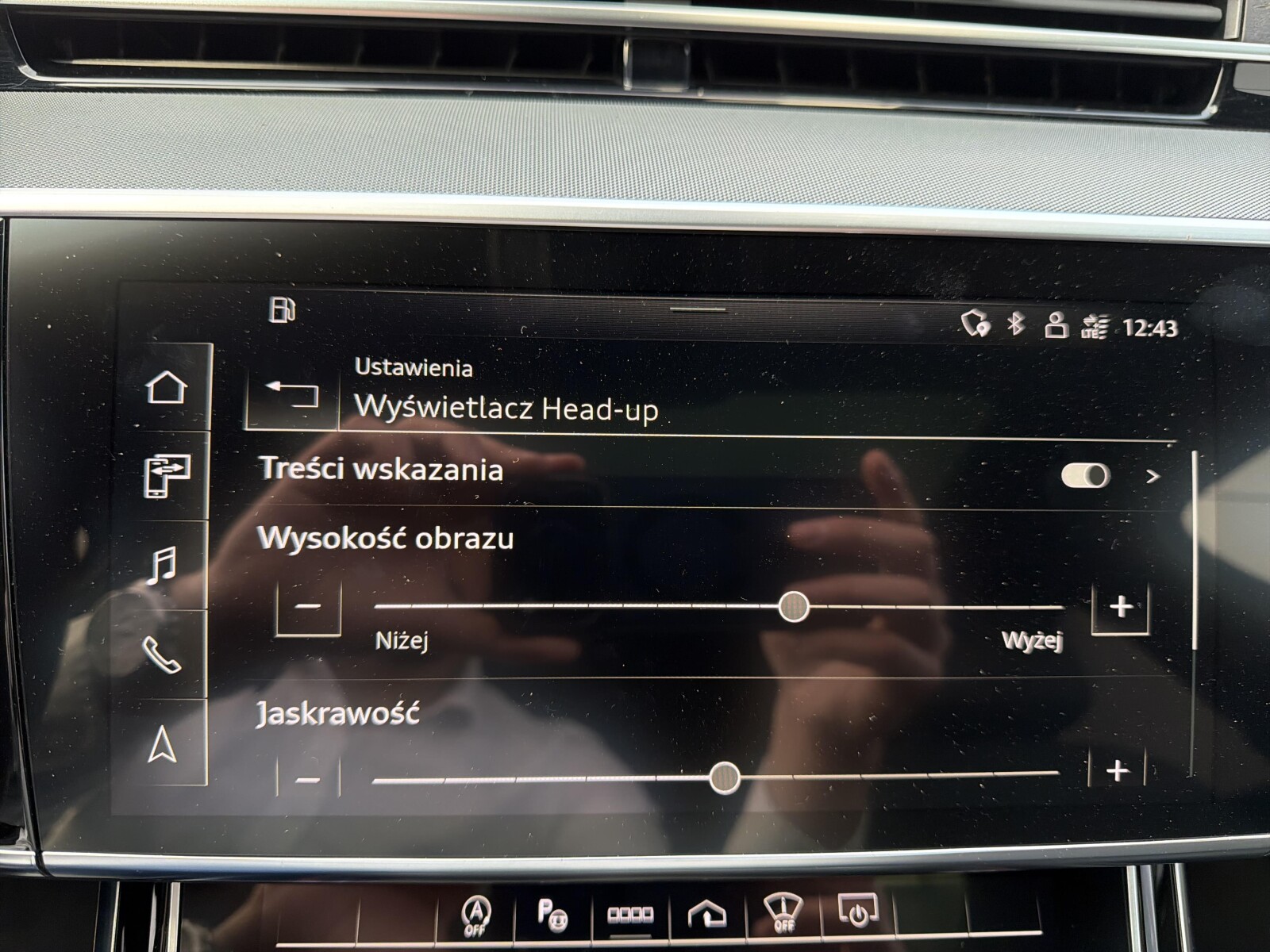 Audi A8 - zdjęcie 37