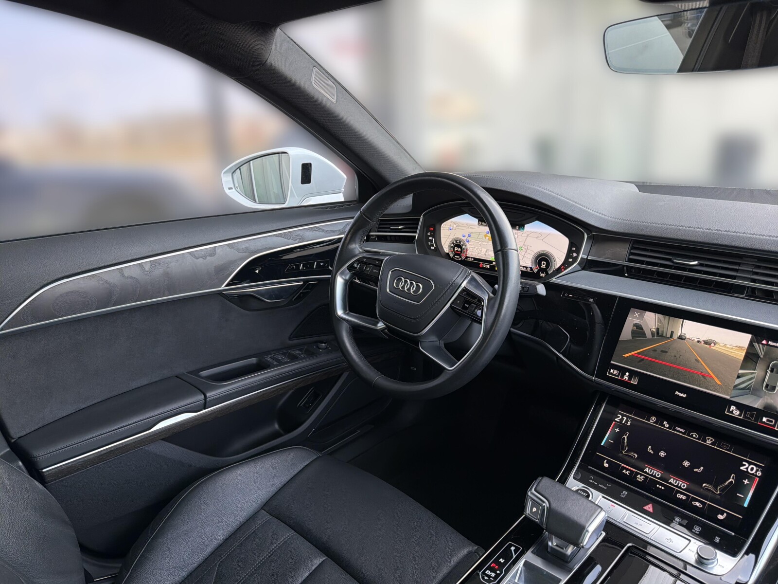 Audi A8 - zdjęcie 16